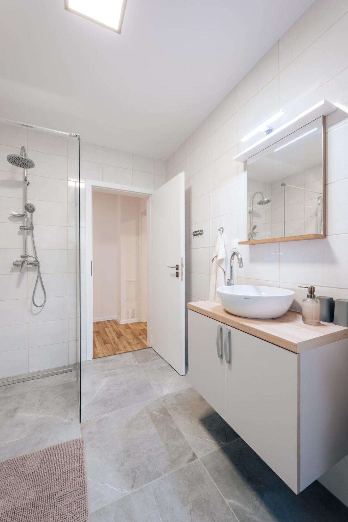 U Sklepu Apartamento *